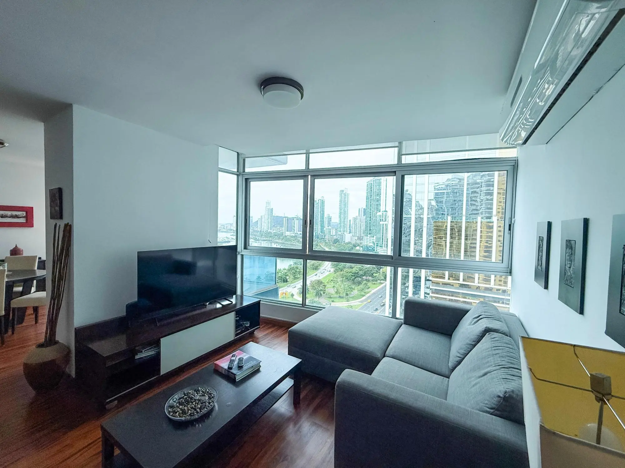 Ph Bayfront Tower #1701 - Photo 22