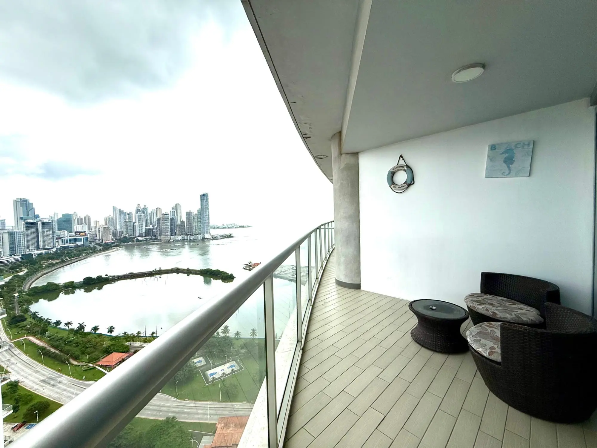 Avenida Balboa #38d - Photo 2