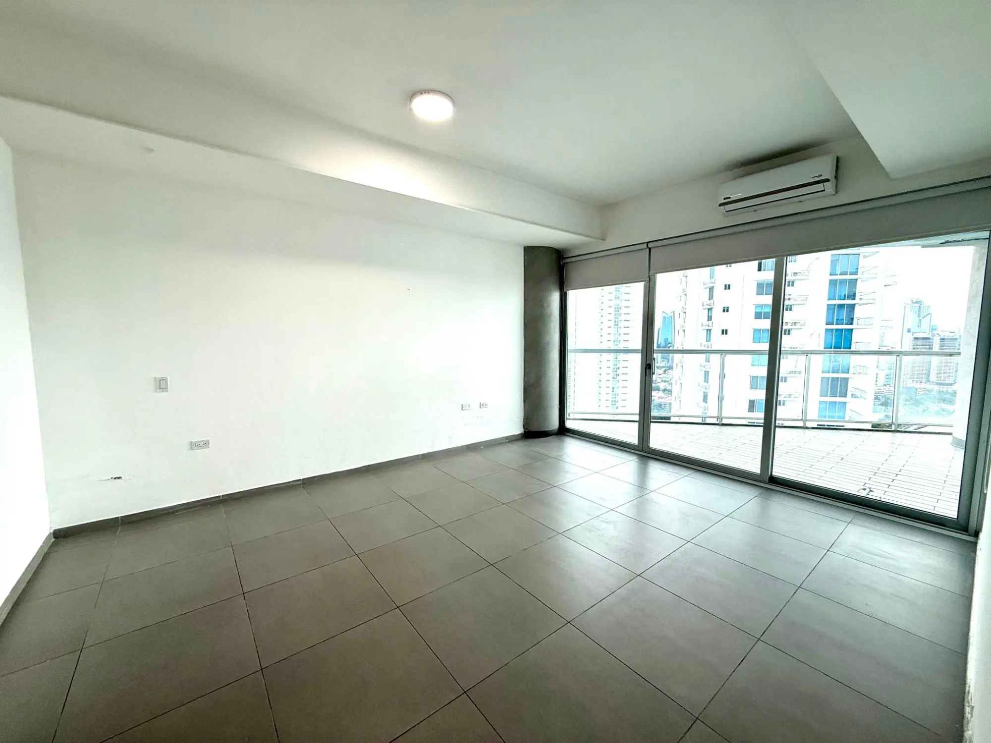 Avenida Balboa #38d - Photo 3