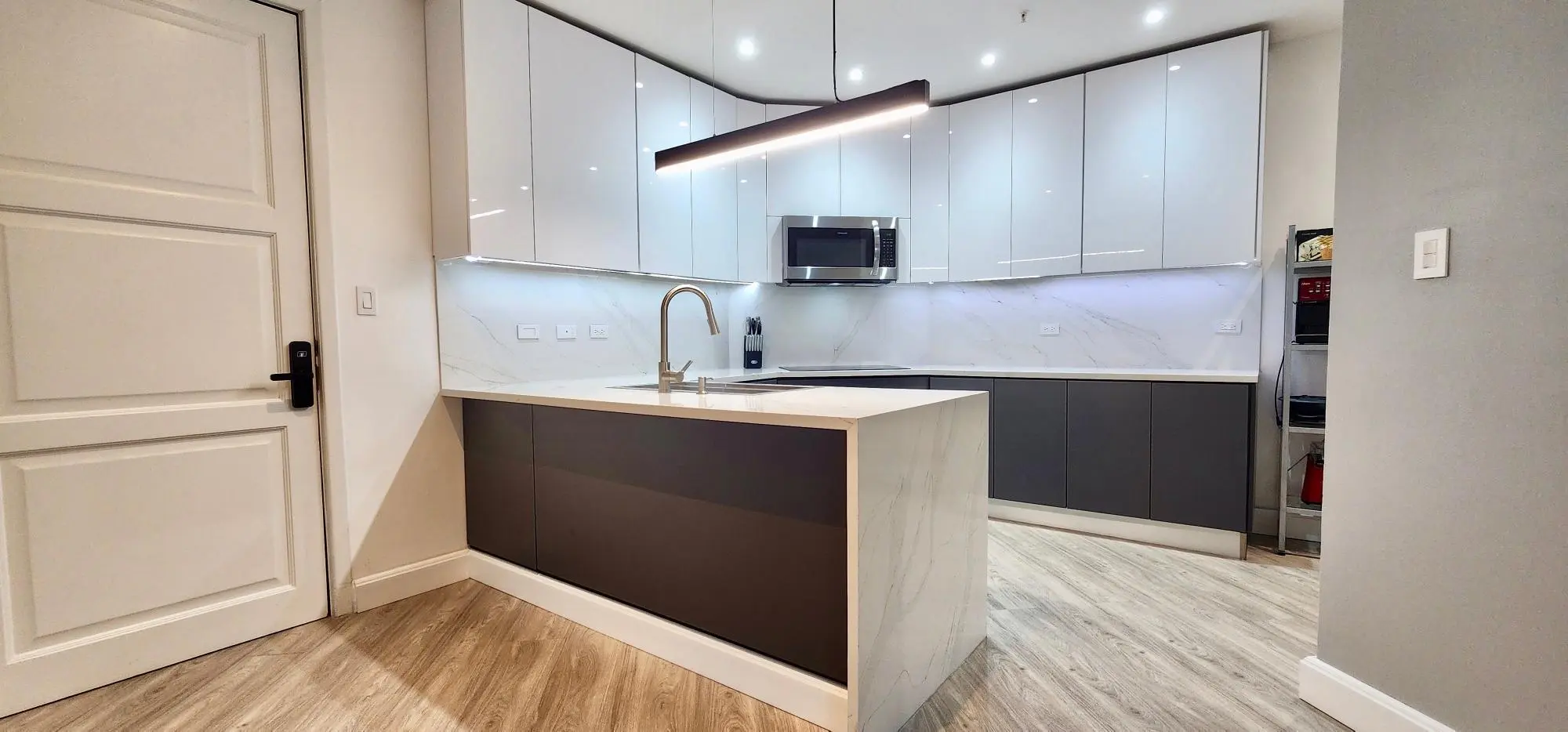 Coronado Golf Tower #28e - Photo 13